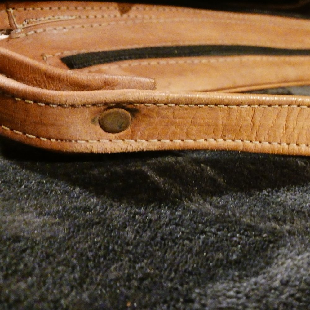 Handtooled Purse - Picture 7 of 7